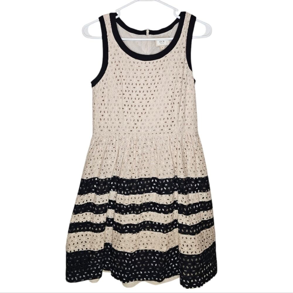 ECI NY Black and Ivory Lace Like with Eyelet Design Sleeveless and Lining Dress
